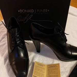Donald J Pliner